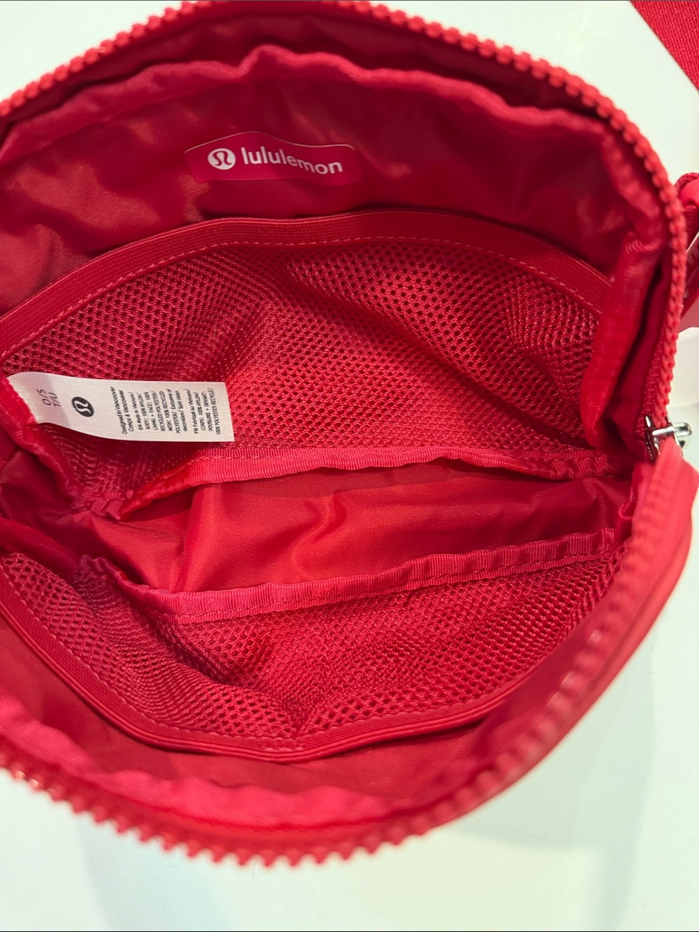 NWOT Lululemon Everywhere Belt Bag Hot Pink - Picture 11 of 13